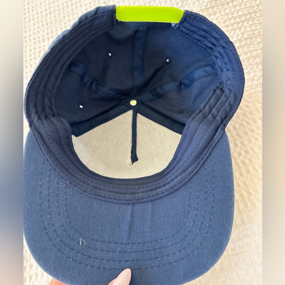 Mickey hat - Picture 3 of 3